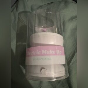 Electric Makeup Brush Cleaner